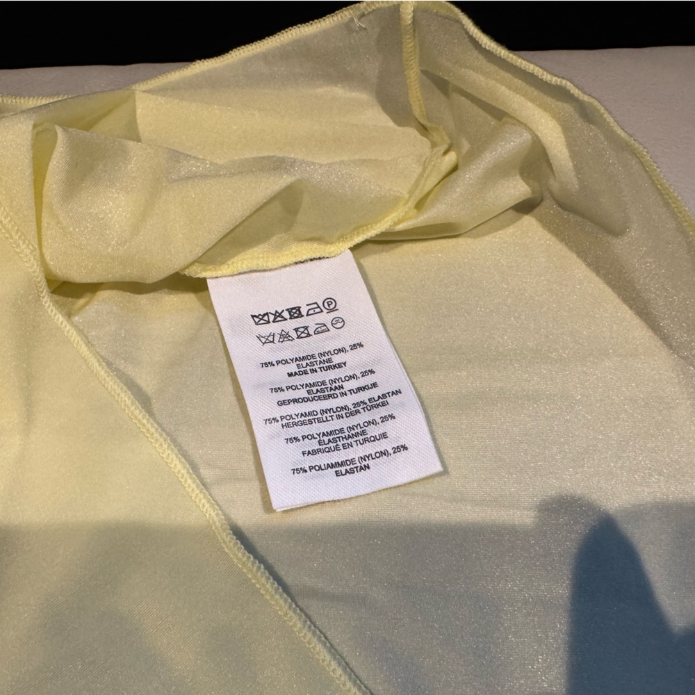 Dries Van Noten Light Yellow Sheer turtleneck - Picture 7 of 9